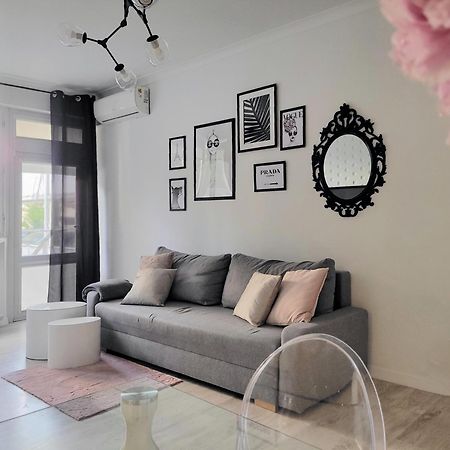 Warsaw Concierge Opera Apartment Екстер'єр фото